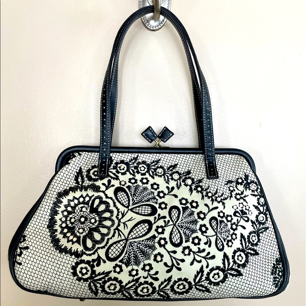 Isabella Fiore Paisley print Vintage handbag